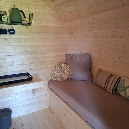 Le Cabanon Du Camping Bannes  Exterior photo